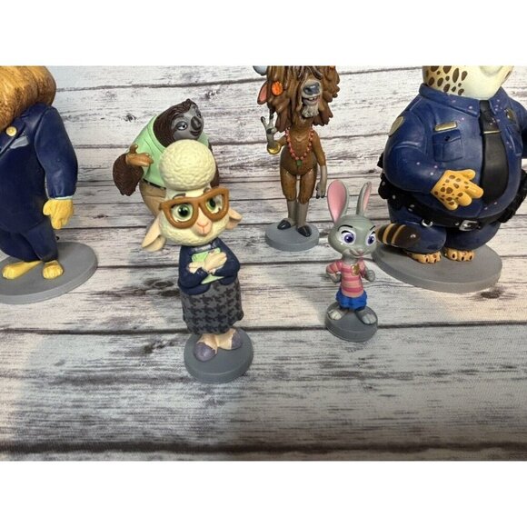 Disney Zootopia PVC Plastic Figurines Cake Toppers Lot Of 6 - Picture 2 of 10